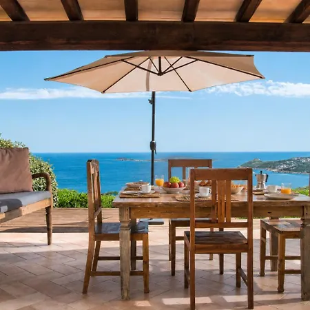 Casa de Férias Big Pevero Sea View House 5 Three Bedrooms