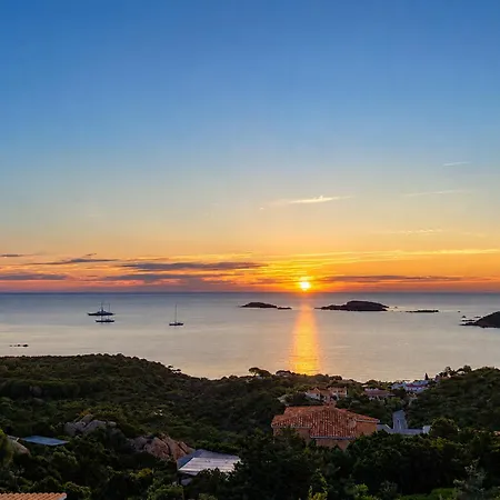 Casa de Férias Big Pevero Sea View House 5 Three Bedrooms Porto Cervo